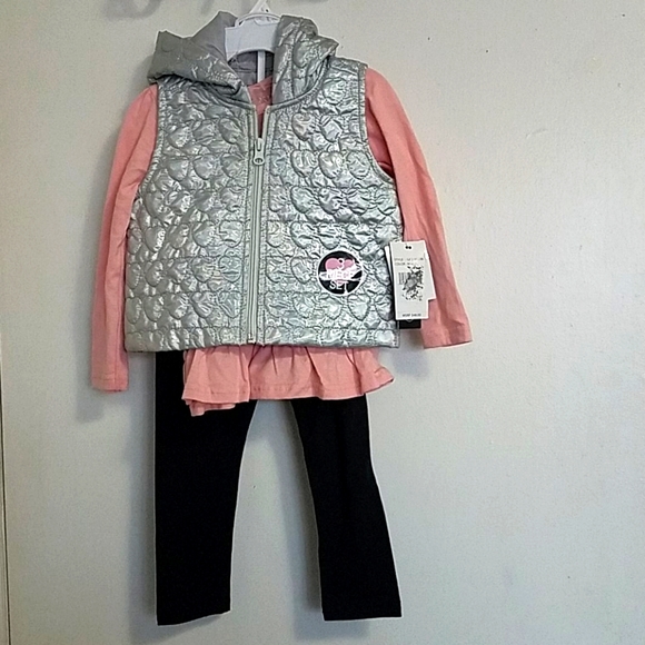 Girls First Set - Picture 1 of 16